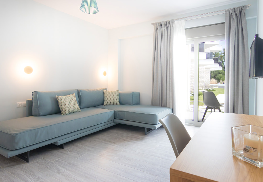 Tiara Holidays - Leon Villas - Deluxe Apartment - living room